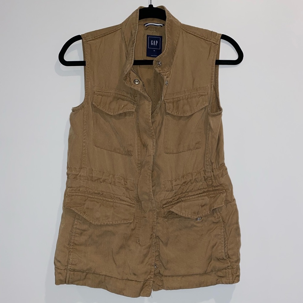 Gap XS khaki utility vest